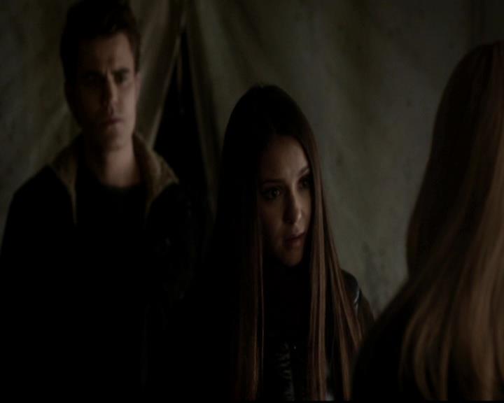 VampireDiariesWorld-dot-org_4x13IntoTheWild2223.jpg