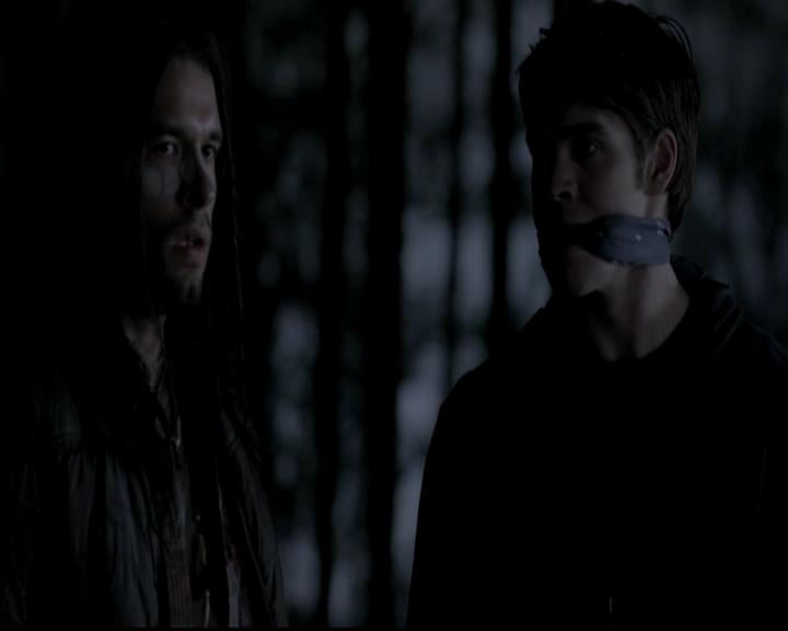 VampireDiariesWorld-dot-org_4x13IntoTheWild2263.jpg