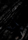 VampireDiariesWorld-dot-org_4x13IntoTheWild2330.jpg