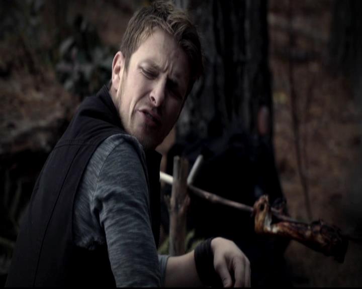 VampireDiariesWorld-dot-org_4x14DownTheRabbitHole0104.jpg