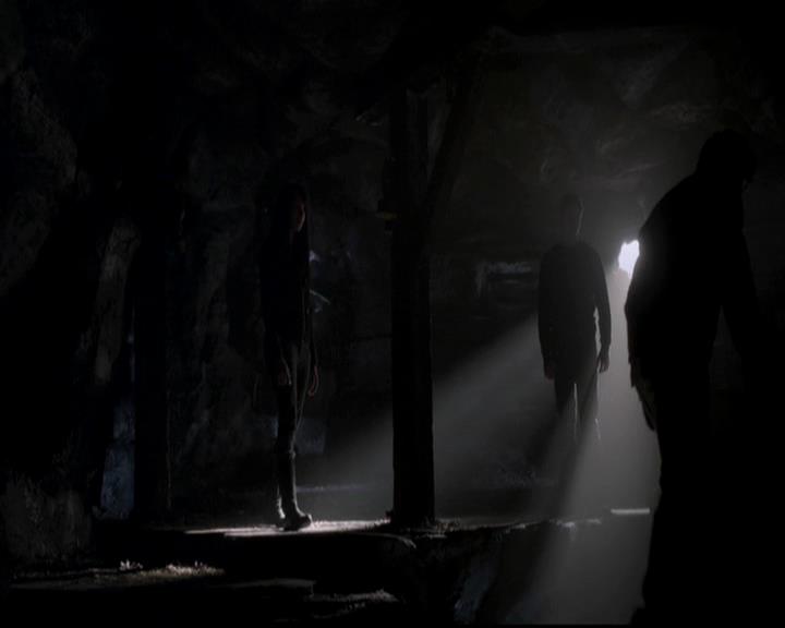 VampireDiariesWorld-dot-org_4x14DownTheRabbitHole0322.jpg