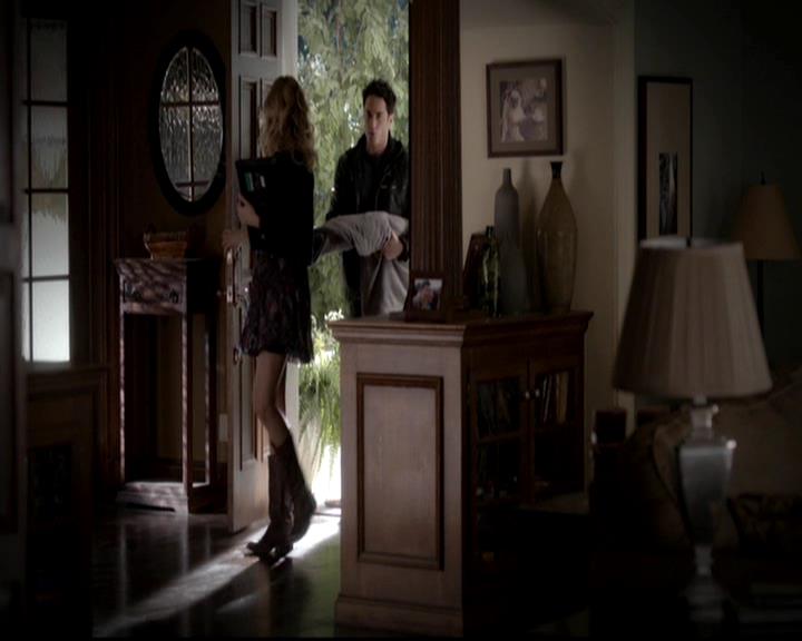VampireDiariesWorld-dot-org_4x14DownTheRabbitHole0334.jpg