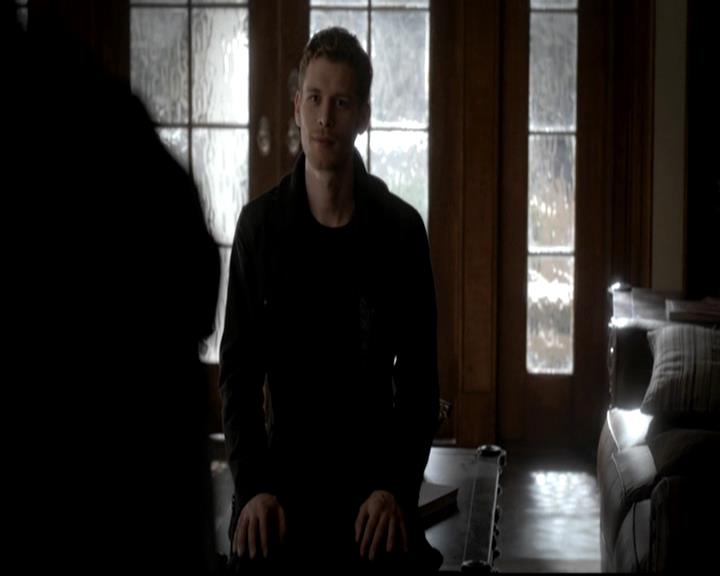 VampireDiariesWorld-dot-org_4x14DownTheRabbitHole0343.jpg