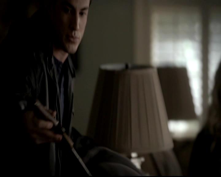 VampireDiariesWorld-dot-org_4x14DownTheRabbitHole0346.jpg