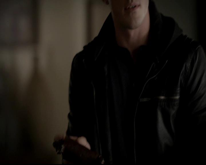 VampireDiariesWorld-dot-org_4x14DownTheRabbitHole0357.jpg
