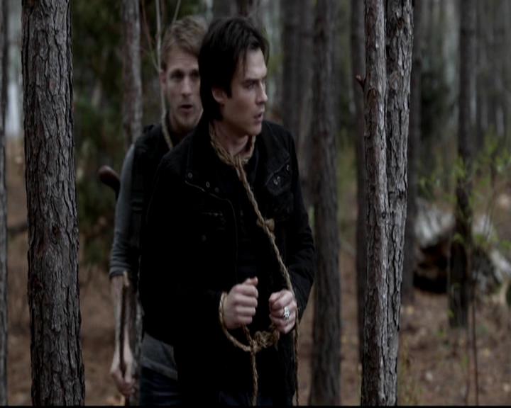 VampireDiariesWorld-dot-org_4x14DownTheRabbitHole0507.jpg