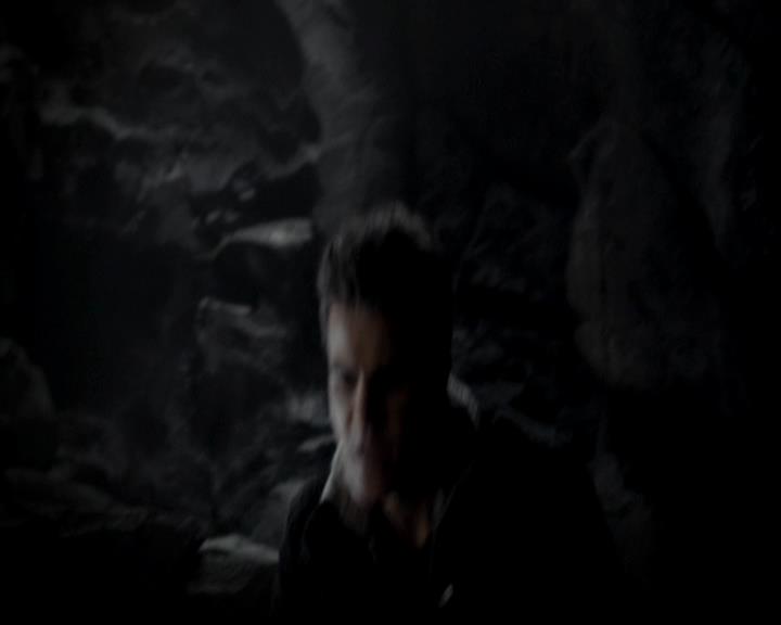 VampireDiariesWorld-dot-org_4x14DownTheRabbitHole1827.jpg