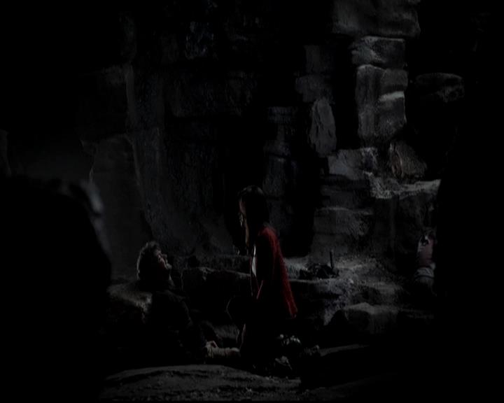 VampireDiariesWorld-dot-org_4x14DownTheRabbitHole1885.jpg