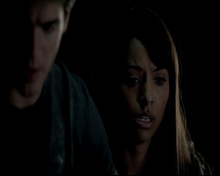 VampireDiariesWorld-dot-org_4x14DownTheRabbitHole1965.jpg
