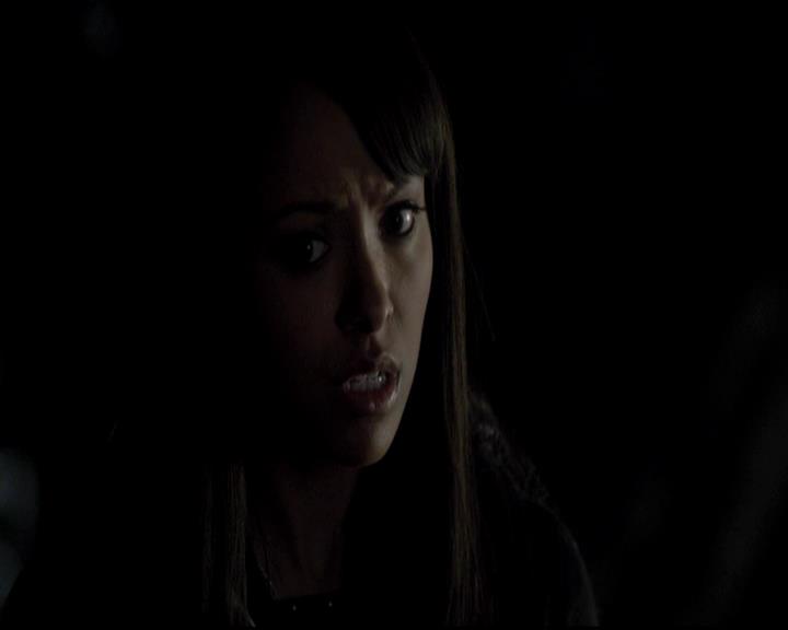 VampireDiariesWorld-dot-org_4x14DownTheRabbitHole1974.jpg