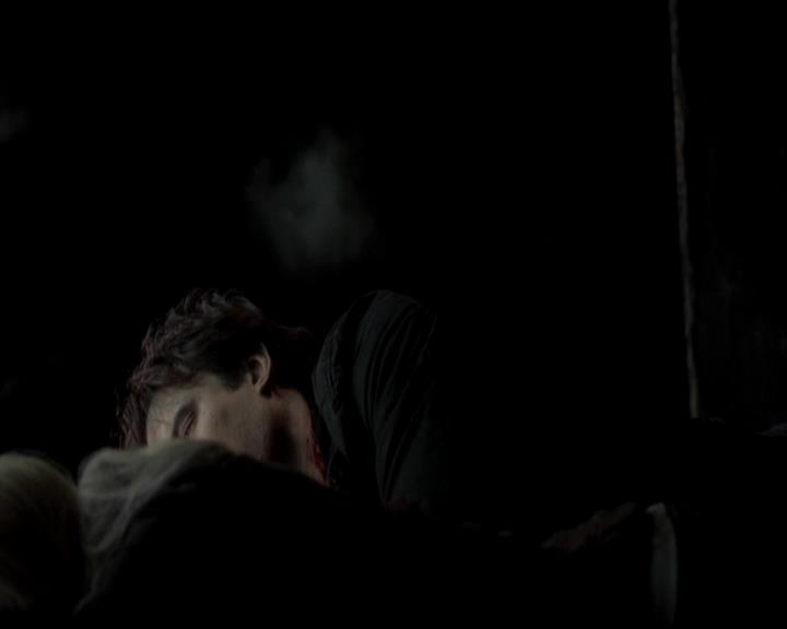 VampireDiariesWorld-dot-org_4x14DownTheRabbitHole2008.jpg