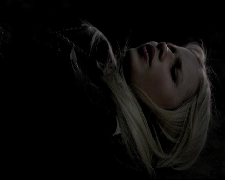 VampireDiariesWorld-dot-org_4x14DownTheRabbitHole2024.jpg