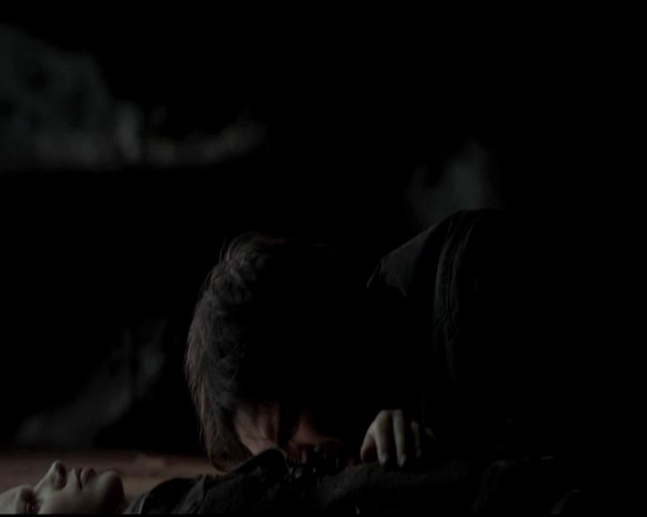 VampireDiariesWorld-dot-org_4x14DownTheRabbitHole2032.jpg