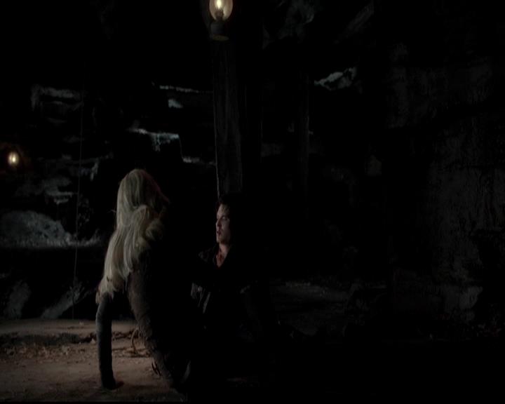 VampireDiariesWorld-dot-org_4x14DownTheRabbitHole2045.jpg