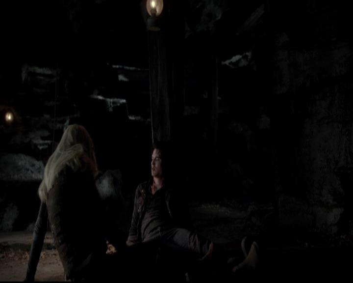 VampireDiariesWorld-dot-org_4x14DownTheRabbitHole2047.jpg