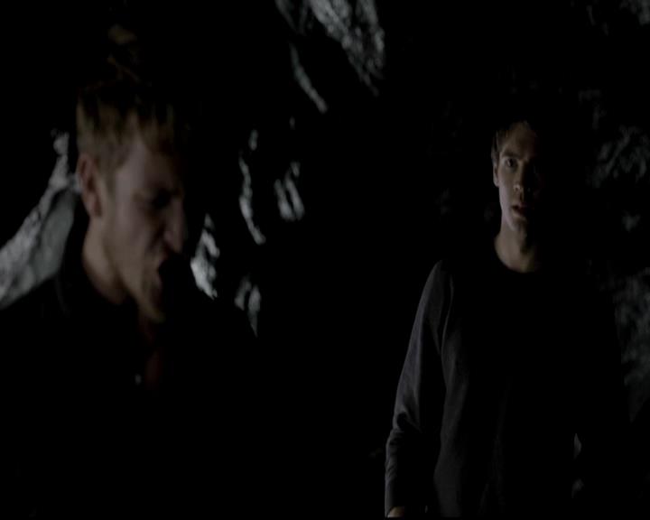 VampireDiariesWorld-dot-org_4x14DownTheRabbitHole2102.jpg