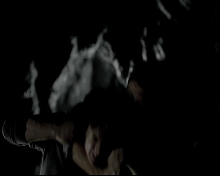 VampireDiariesWorld-dot-org_4x14DownTheRabbitHole2116.jpg