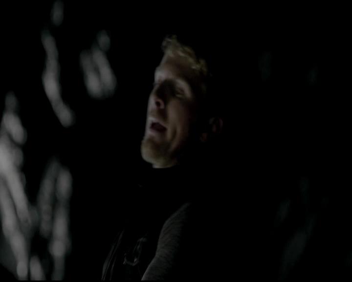 VampireDiariesWorld-dot-org_4x14DownTheRabbitHole2132.jpg
