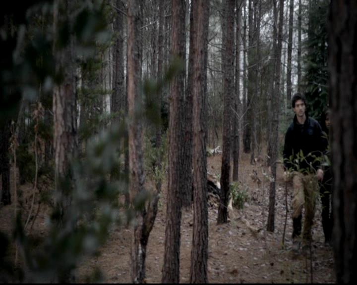 VampireDiariesWorld-dot-org_4x15StandByMe0918.jpg