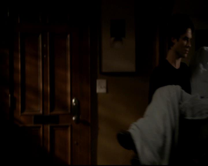 VampireDiariesWorld-dot-org_4x15StandByMe1650.jpg