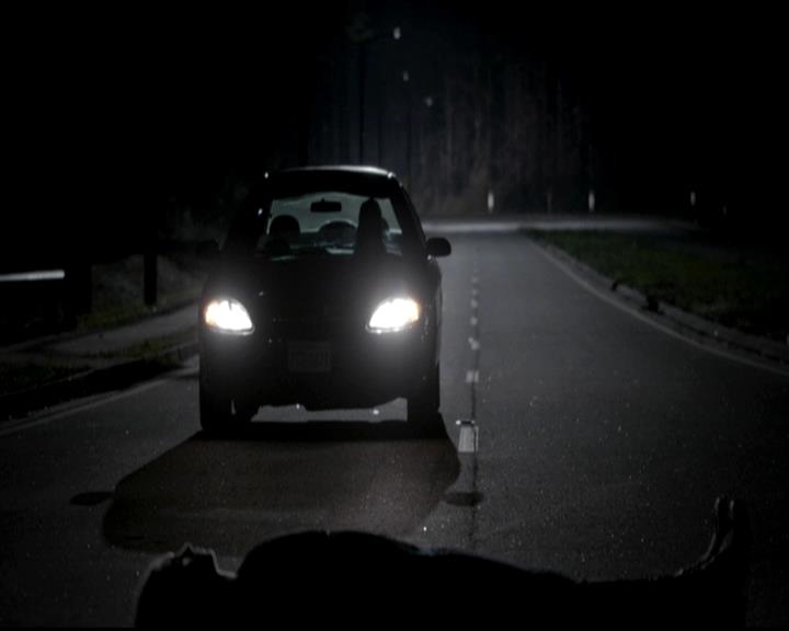VampireDiariesWorld-dot-org_4x16BringItOn0057.jpg