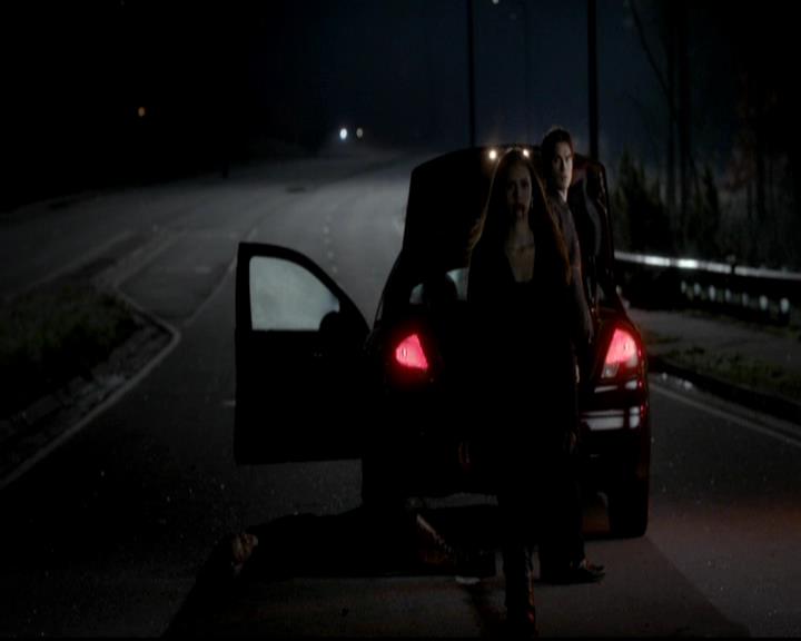 VampireDiariesWorld-dot-org_4x16BringItOn0139.jpg