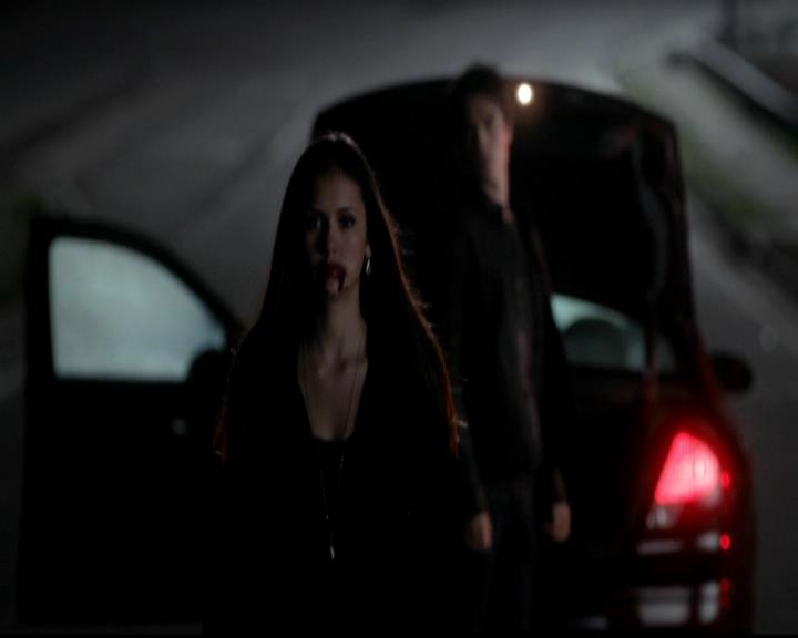VampireDiariesWorld-dot-org_4x16BringItOn0140.jpg