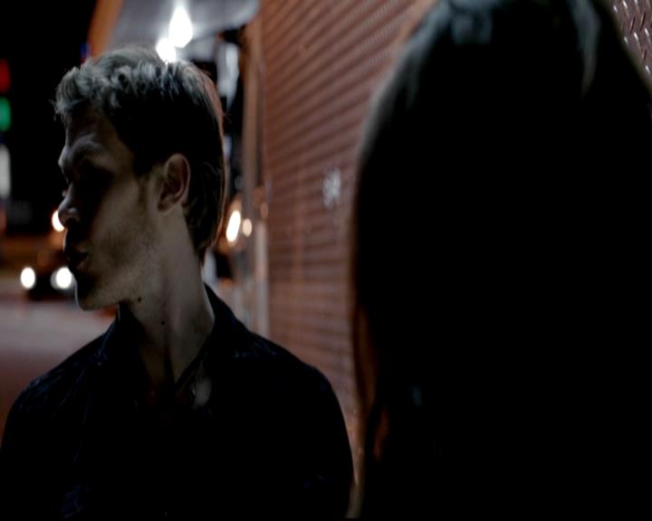 VampireDiariesWorld-dot-org_4x16BringItOn0197.jpg