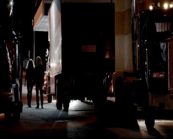 VampireDiariesWorld-dot-org_4x16BringItOn0212.jpg