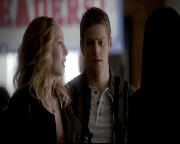 VampireDiariesWorld-dot-org_4x16BringItOn0373.jpg