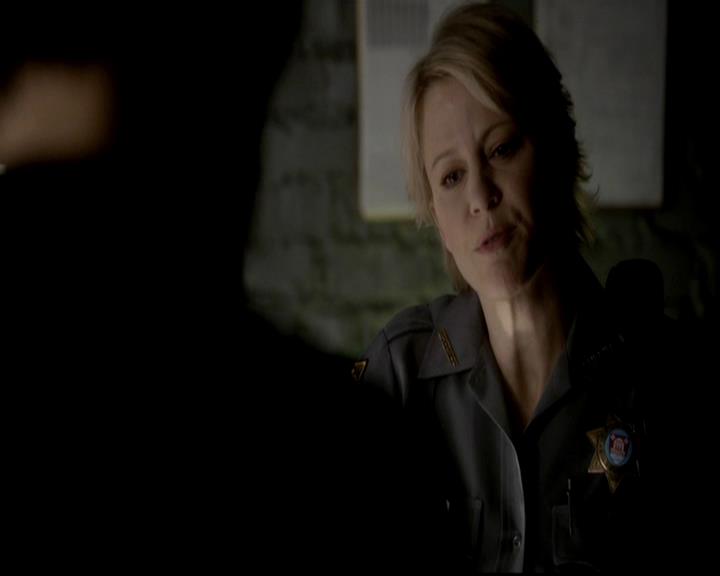 VampireDiariesWorld-dot-org_4x16BringItOn0442.jpg