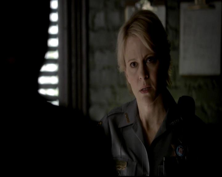 VampireDiariesWorld-dot-org_4x16BringItOn0456.jpg