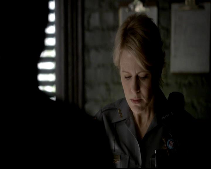VampireDiariesWorld-dot-org_4x16BringItOn0457.jpg