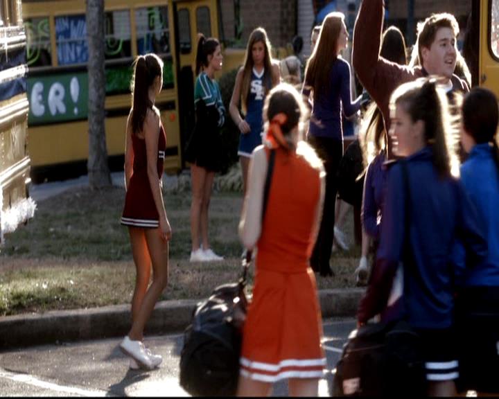 VampireDiariesWorld-dot-org_4x16BringItOn0500.jpg