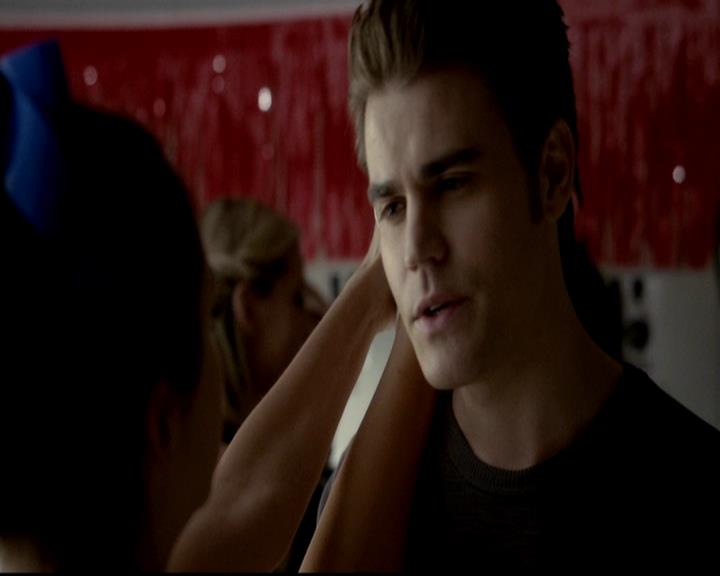 VampireDiariesWorld-dot-org_4x16BringItOn0793.jpg