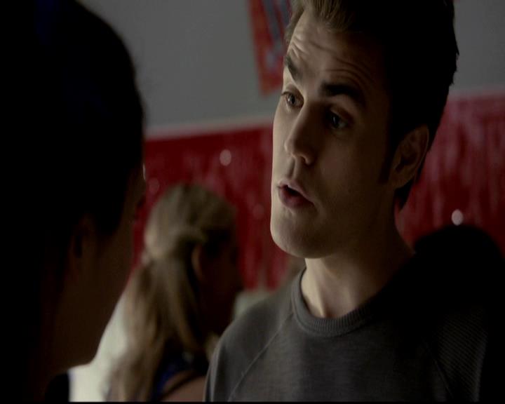 VampireDiariesWorld-dot-org_4x16BringItOn0820.jpg