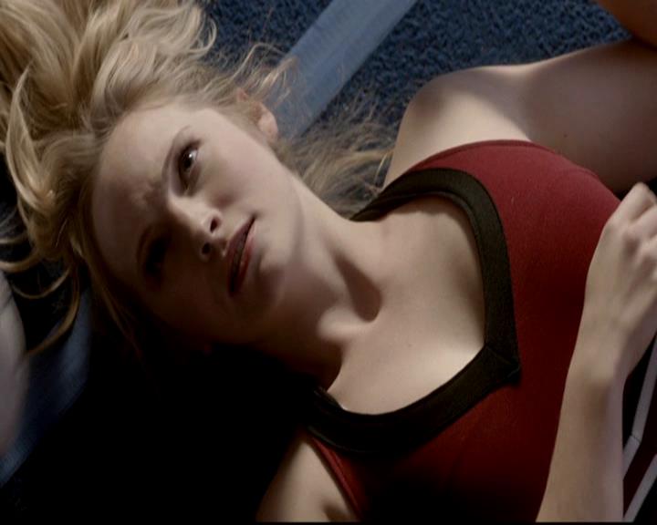 VampireDiariesWorld-dot-org_4x16BringItOn0886.jpg