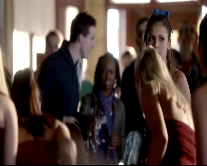 VampireDiariesWorld-dot-org_4x16BringItOn0893.jpg