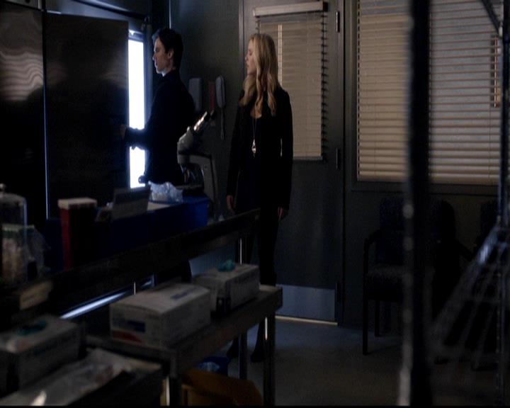 VampireDiariesWorld-dot-org_4x16BringItOn0976.jpg