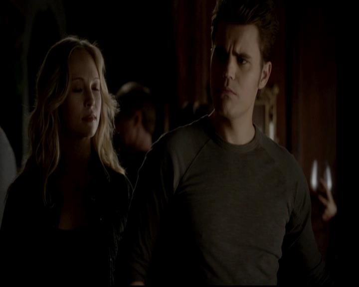 VampireDiariesWorld-dot-org_4x16BringItOn1336.jpg
