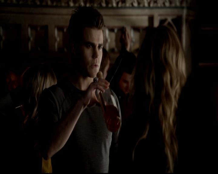 VampireDiariesWorld-dot-org_4x16BringItOn1347.jpg