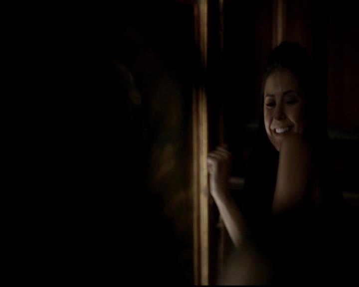 VampireDiariesWorld-dot-org_4x16BringItOn1356.jpg