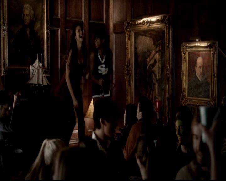 VampireDiariesWorld-dot-org_4x16BringItOn1368.jpg