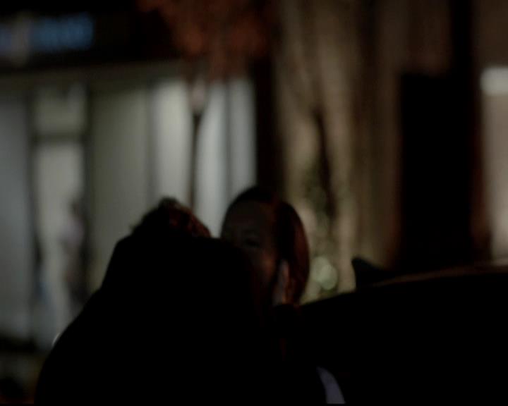 VampireDiariesWorld-dot-org_4x16BringItOn1410.jpg