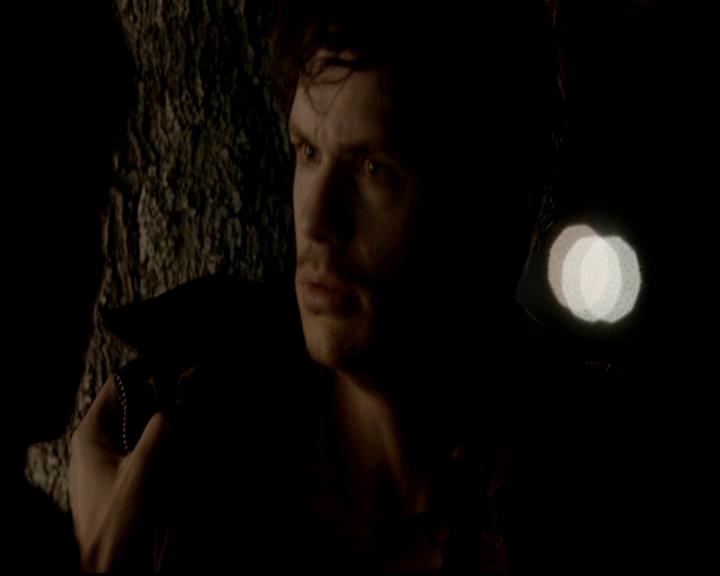 VampireDiariesWorld-dot-org_4x16BringItOn1469.jpg