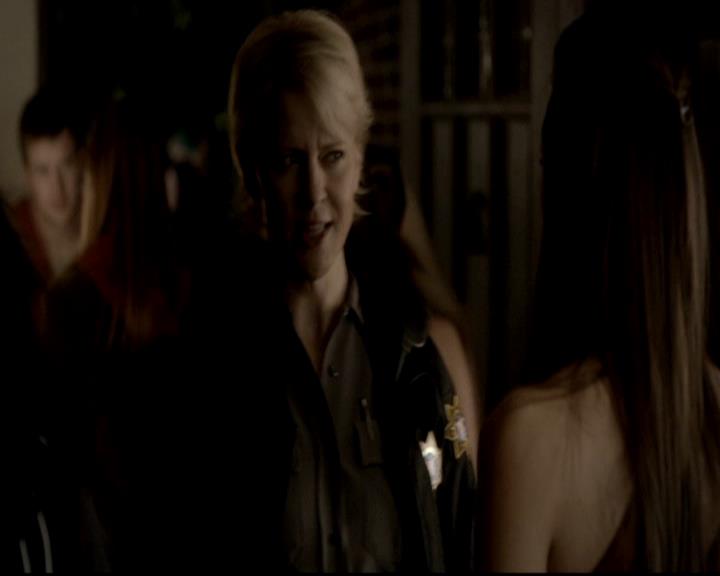 VampireDiariesWorld-dot-org_4x16BringItOn1690.jpg