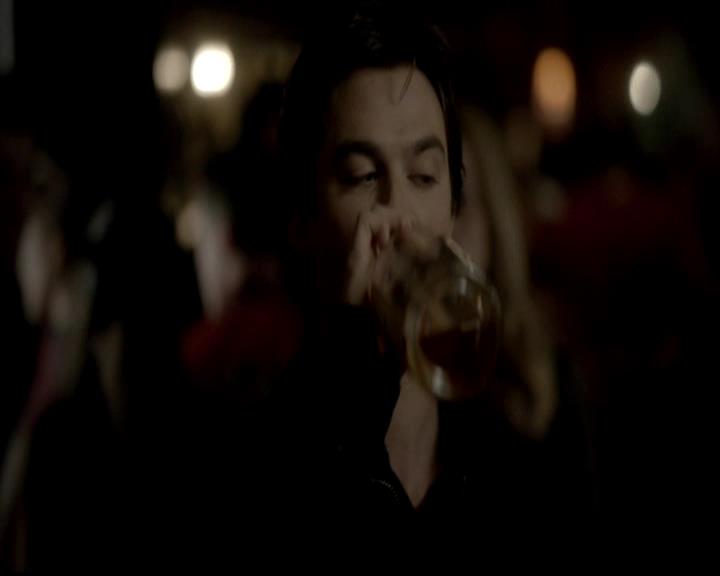 VampireDiariesWorld-dot-org_4x16BringItOn1759.jpg