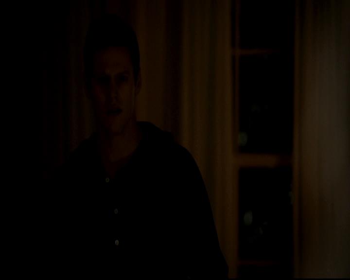 VampireDiariesWorld-dot-org_4x16BringItOn2090.jpg