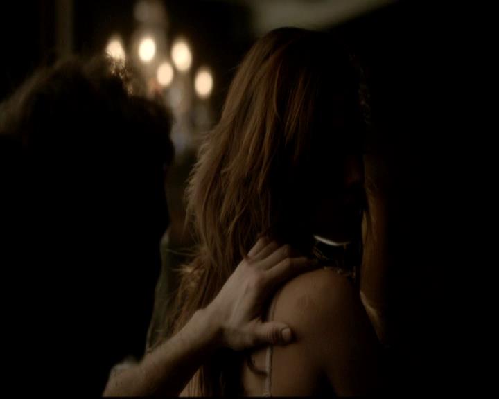 VampireDiariesWorld-dot-org_4x16BringItOn2177.jpg