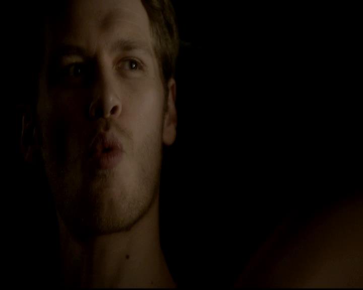 VampireDiariesWorld-dot-org_4x16BringItOn2196.jpg